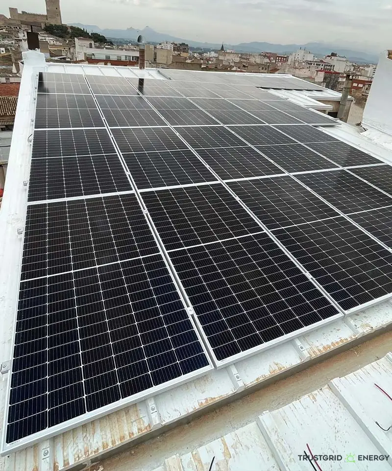 Instalación y mantenimiento de paneles solares